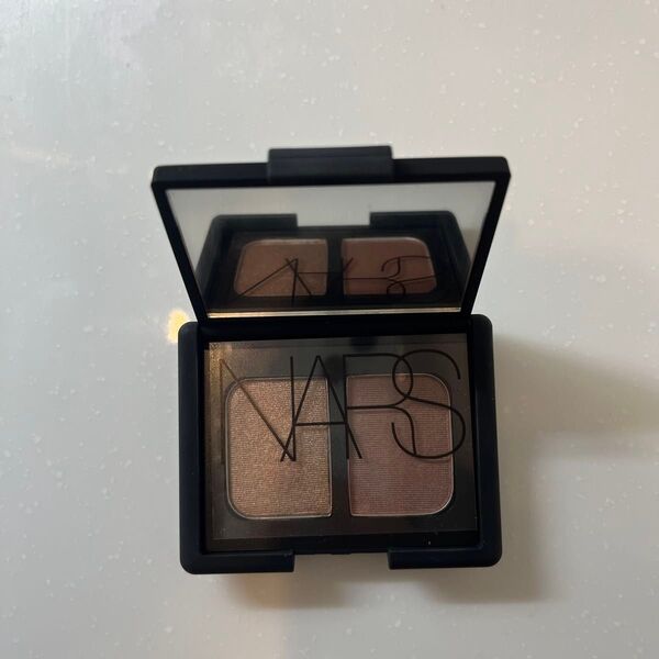 NARS デュオアイシャドウ 3057