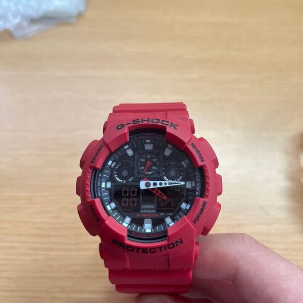 CASIO G-SHOCK 腕時計 レッド