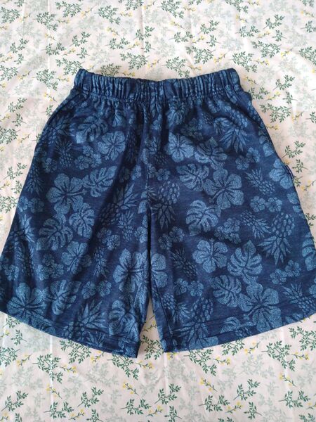 美品 メンズ水着 ハイビスカス柄 ハーフパンツ L