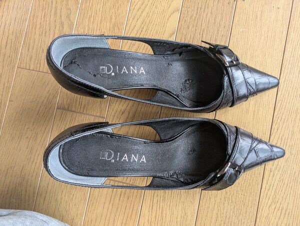 DIANA ダイアナ パンプス オープントゥ クロコダイル柄 ブラック