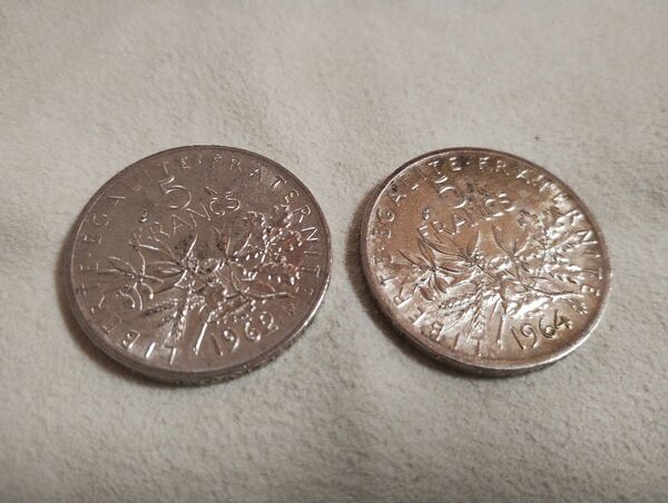 フランス銀貨 5フラン アンティーク ヴィンテージ 古銭 1964年&1962年 種を蒔く人