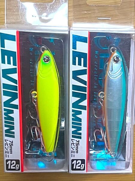 ロンジン レビン ミニ 75mm 12g 2色セットです