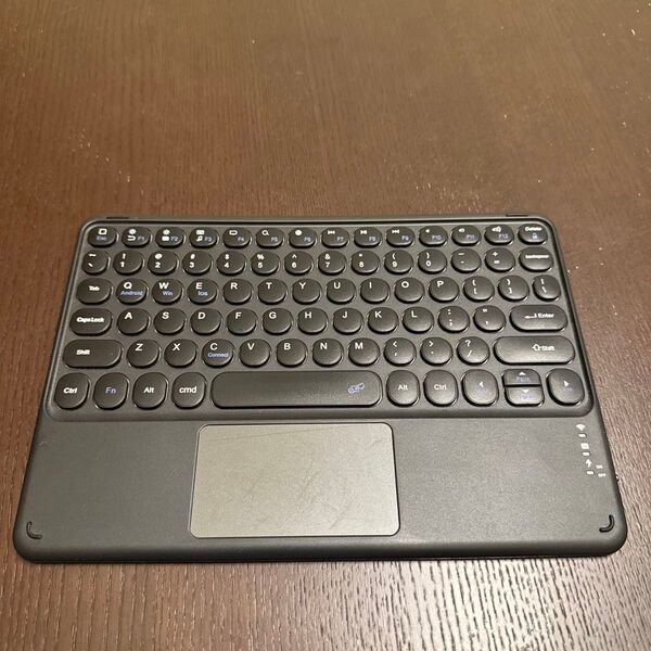 ワイヤレスキーボード タッチパッド付き ブラック