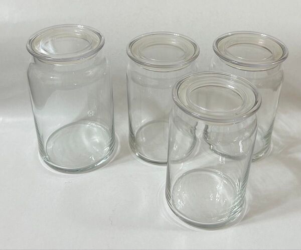 ガラス保存瓶 4個まとめ売り 蓋あり 中古 美品