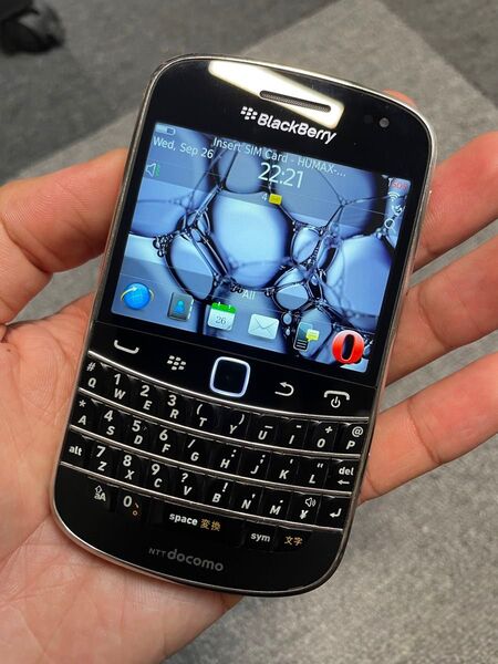 【美品】BlackBerry9900 black SIMフーリ