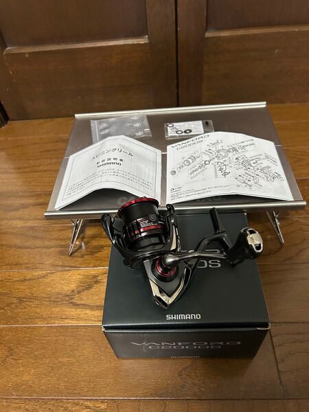 シマノ ヴァンフォード C2000S スピニングリール