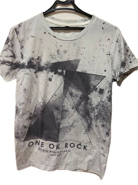 ONE OK ROCK 10th Anniversary ライブTシャツ