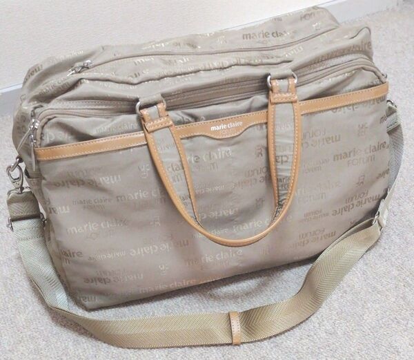 marie claire forum ボストンバッグ 旅行バッグ ショルダー付 ベージュ 幅40cm 高さ30cm まち17cm