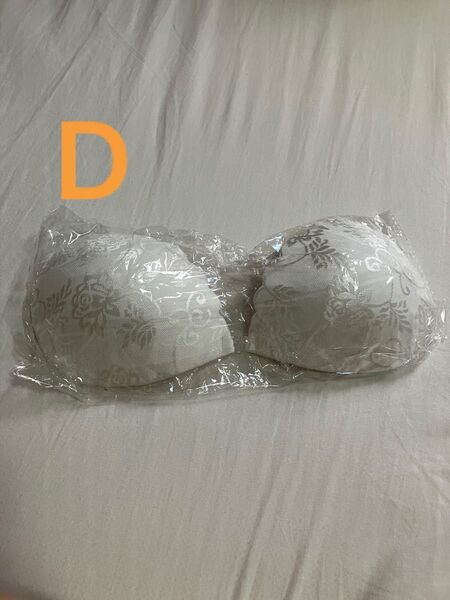 【新品 未開封】Dカップ 白 ヌーブラ ブラパッド ホワイト 背中ストラップ付き