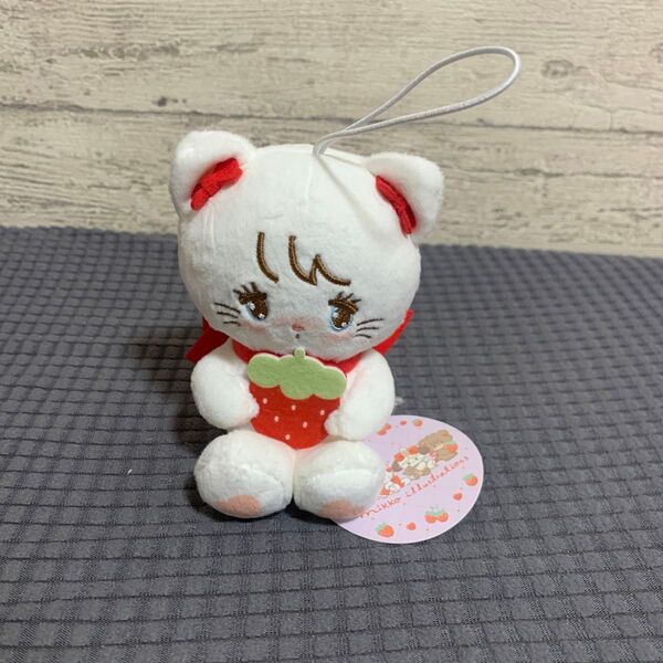 mikko いちごマスコットぬいぐるみ