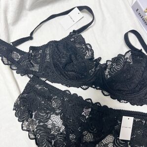 85B ブラック レースブラジャーショーツセット バラレース