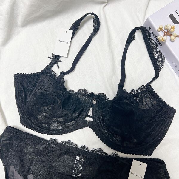 ブラック D95 レース ブラジャーショーツセット ビジュー
