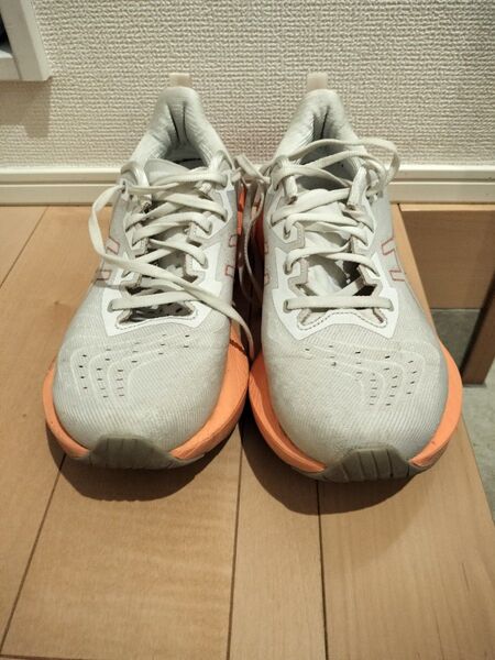 アシックス ノヴァブラスト4 26.5cm(ワイズ2.5)