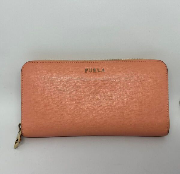 FURLA ピンク 長財布 サーモンピンク? カード収納力大 札入フルラ 財布 ラウンドファスナー