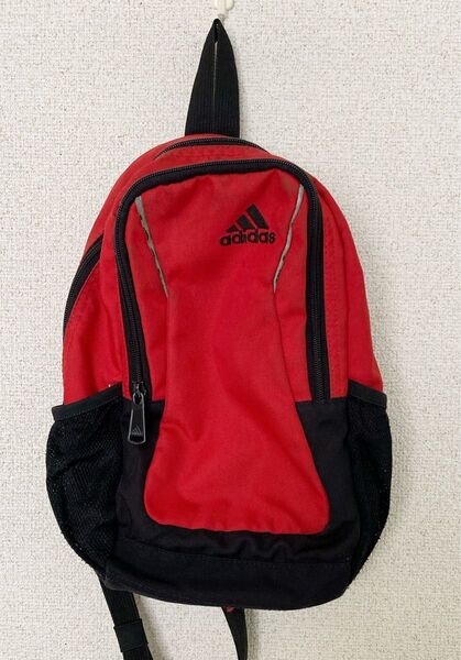 adidas リュック レッド