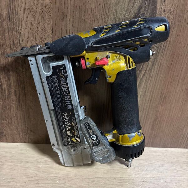 HIKOKI 高圧ピン釘打ち機 ジャンク出品