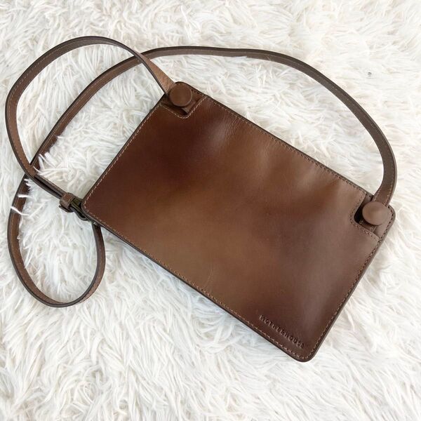 極美品 MOTHERHOUSE マザーハウス アンティーク ショルダーバッグ サコッシュ ロゴ刻印 レザー ブラウン