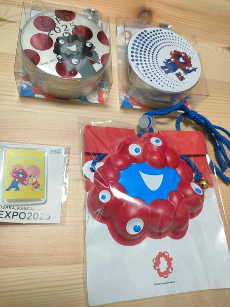 ミャクミャク ミニお面とミャクミャク金平糖2個とピンバッチ