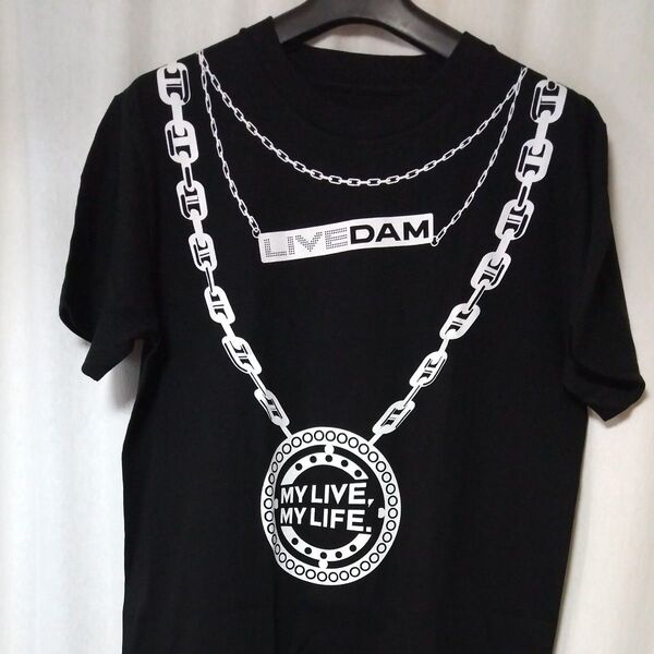 頂いたTシャツです、未使用、詳しくはわかりません、自宅保存の為気にしない方に、M