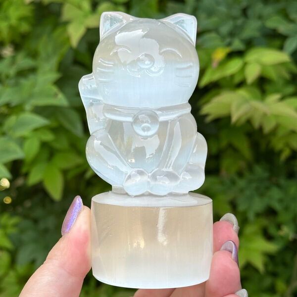 MY576 セレナイト 招き猫 置物 天然石 彫刻 彫り物