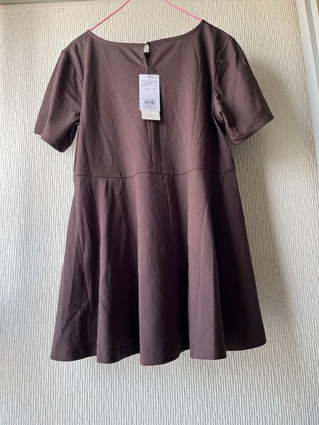 定価3300円新品タグ付きオペークドットクリップ茶色半袖トップスペプラムTシャツ