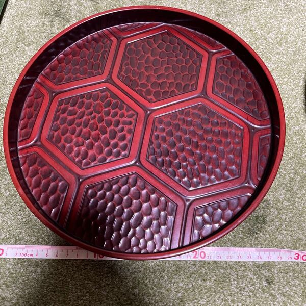 亀甲模様の漆お盆 直径約30cm