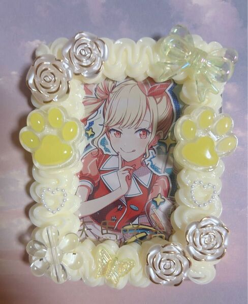 ホイップデコ 93 デコケース 黄色 イエロー 白 ホワイト 肉球 バラ 花 リボン