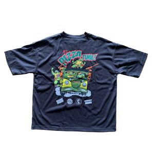 新品未使用 ミュータントタートルズ バックプリントTシャツ M ブラック 黒
