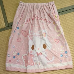サンリオのピンクで可愛い60cmラップタオルです。水遊びやスイミング、プールの時に大活躍!