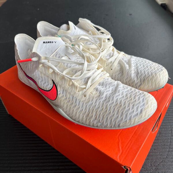 NIKE 陸上スパイク MAMBA V AJ1697 100 マンバ
