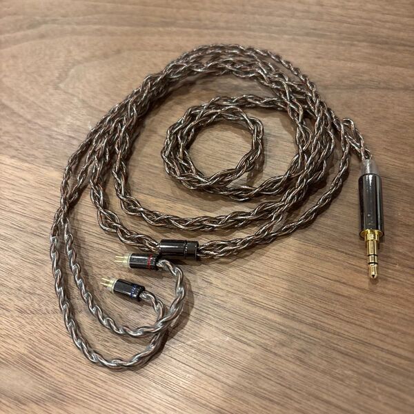 【JSHiFi 】2pin2.5mmリケーブル4芯銀・銅混合 2pinケーブル