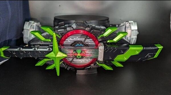 仮面ライダー ギーツ ブジンソードバックル 劇中プロップ風 重塗装