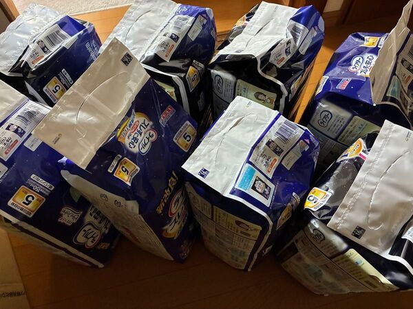 ライフリー ズレずに安心 紙パンツ用パッド 超熟睡モレ0へ 16枚×8袋 排尿5回分