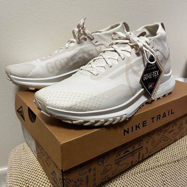 NIKE PEGASUS TRAIL 4 GTX ベージュ 26センチ