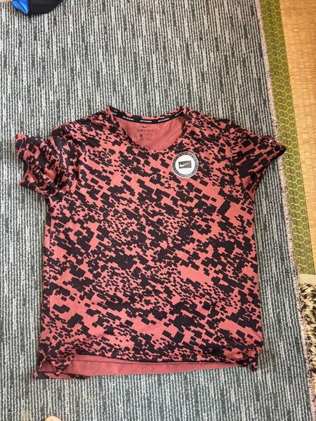 NIKE メンズ ランニングシャツ Mサイズ レッド系