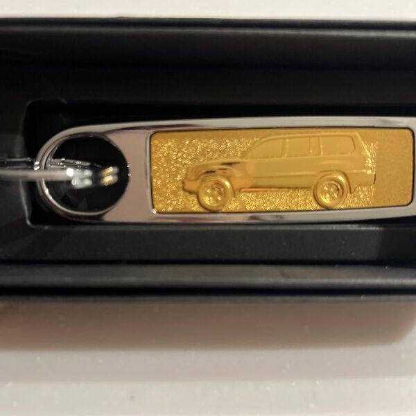 ランドクルーザー LAND CRUISER ランクル100★純正品 キーホルダー 非売品 ノベルティ 希少 新品未使用