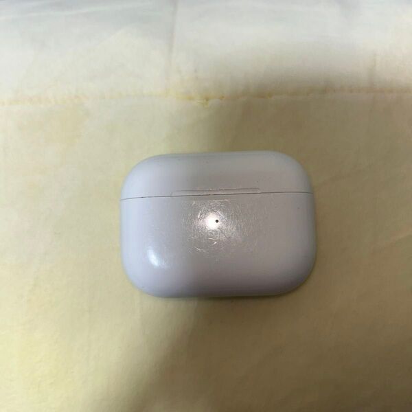 Apple AirPods Pro 充電ケース ホワイト
