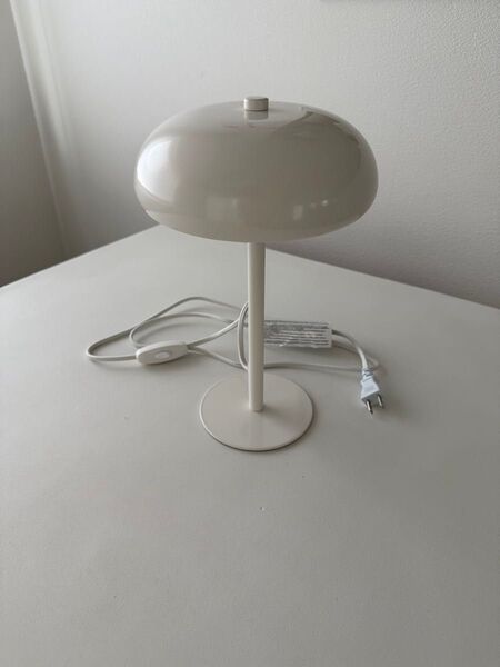【新品】ザラホーム スモールモノクロームテーブルランプ