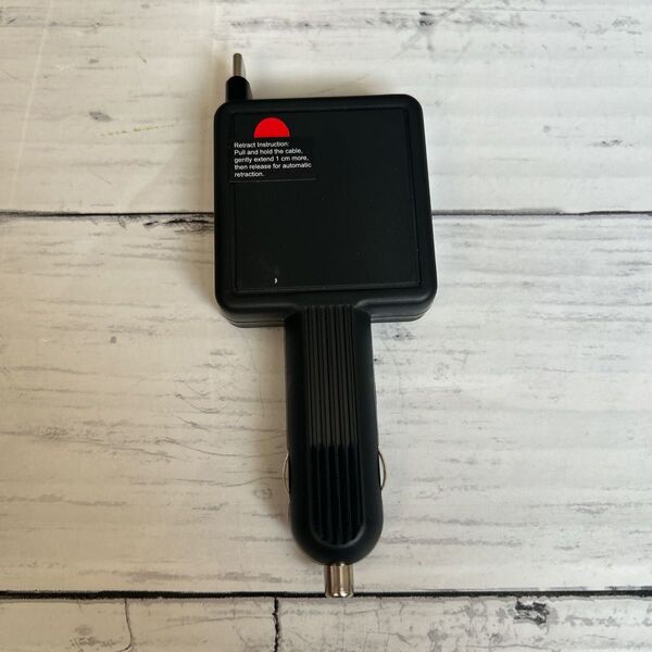 車 充電器 シガーソケット 巻き取り式 小型 PD30W Type-C iPhone 15 / Android 対応 ブラック