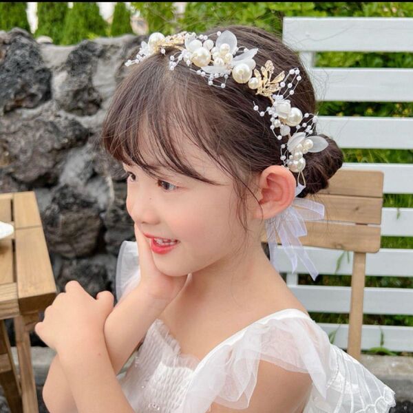 ヘッドドレス 髪飾り カチューシャ パール 花冠 結婚式 発表会 お花