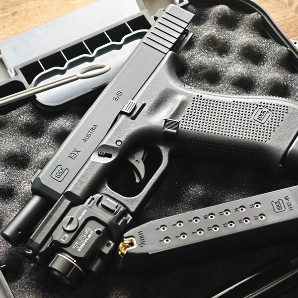 Glock19X フィンガーアクションブローバック 排莢式 モデルガン G19X グロック voisky