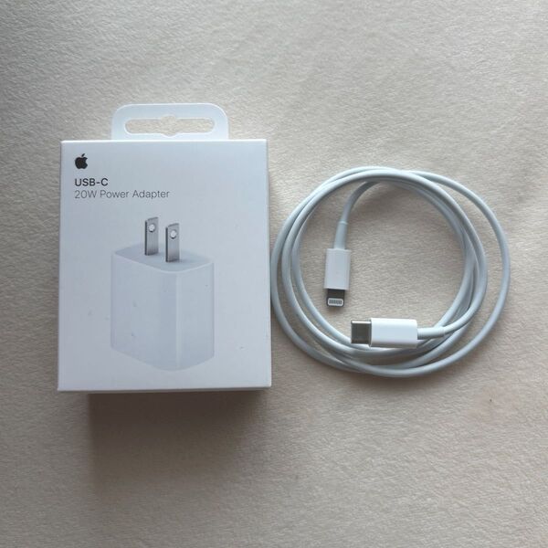 【Apple正規品/新品未使用】 USB-C電源アダプタ、ライトニングケーブルセット