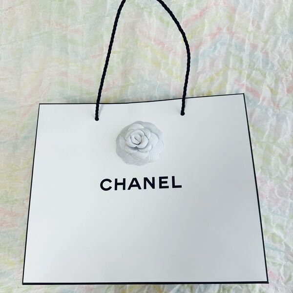 CHANEL ショッパー 紙袋 ショップ袋 ホワイト