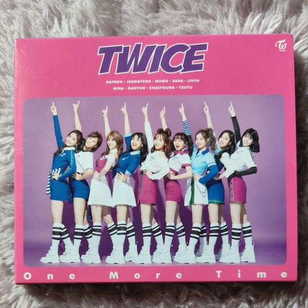 TWICE One More Time 初回限定盤A CD+DVD+トレカ+ブックレット付