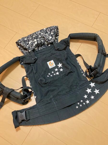 エルゴベビー 抱っこ紐 星柄 ブラック