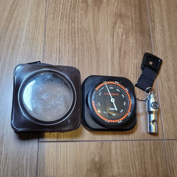Empex ALTI-BAROMETER ケース付き 方位磁石 笛 山登り 登山