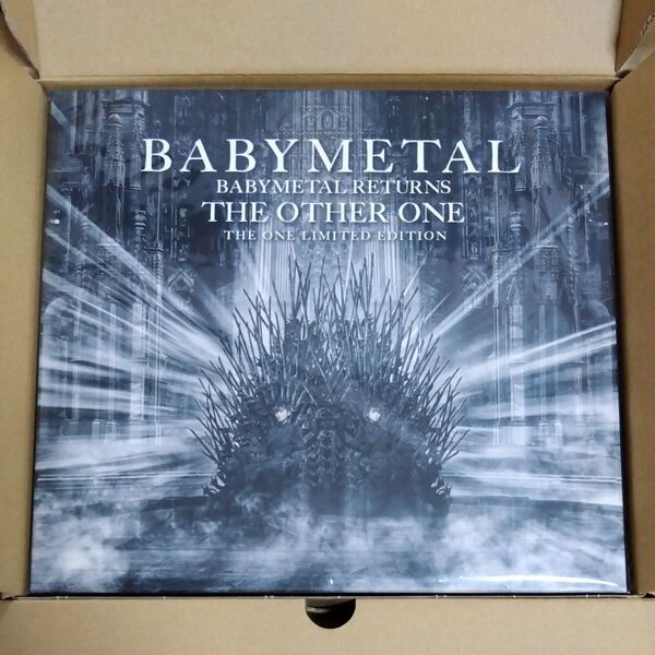 BABYMETAL RETURNS - THE OTHER ONE - THE ONE LIMITED EDITION