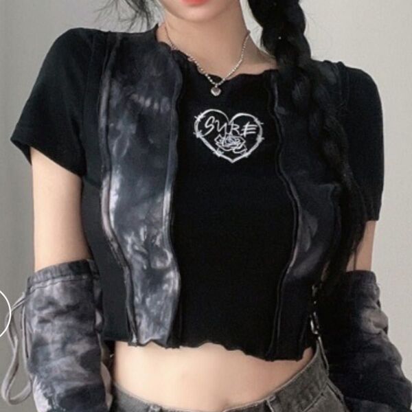 A'GEM/9 × .kom クロップド丈 半袖Tシャツ