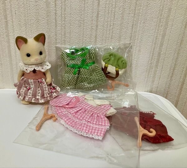 レア シルバニアファミリー クリームネコのお姉さん 服 プレミアム会員 ファンクラブ 非売品 人形