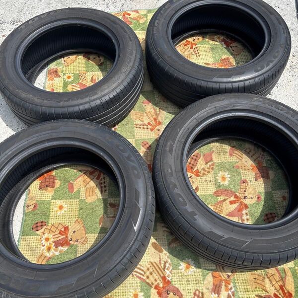 トーヨータイヤ Proxes Sport SUV 235/60R18 の夏タイヤです。
